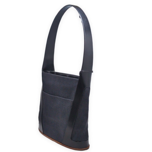 BALLY Black Leather One-Shoulder Bag