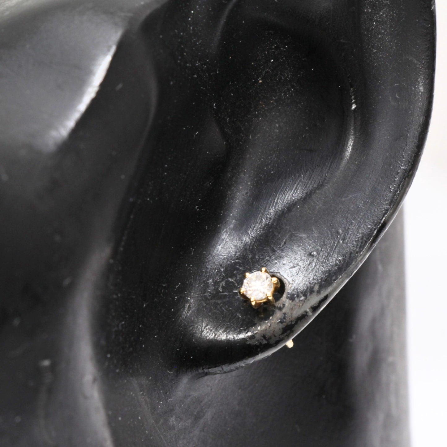 YG K18 Yellow Gold Diamond Stud Earrings Size ONE SIZE