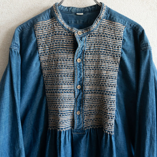 45R Indigo Millet Sateen Smocked Longline Blouse Size 2