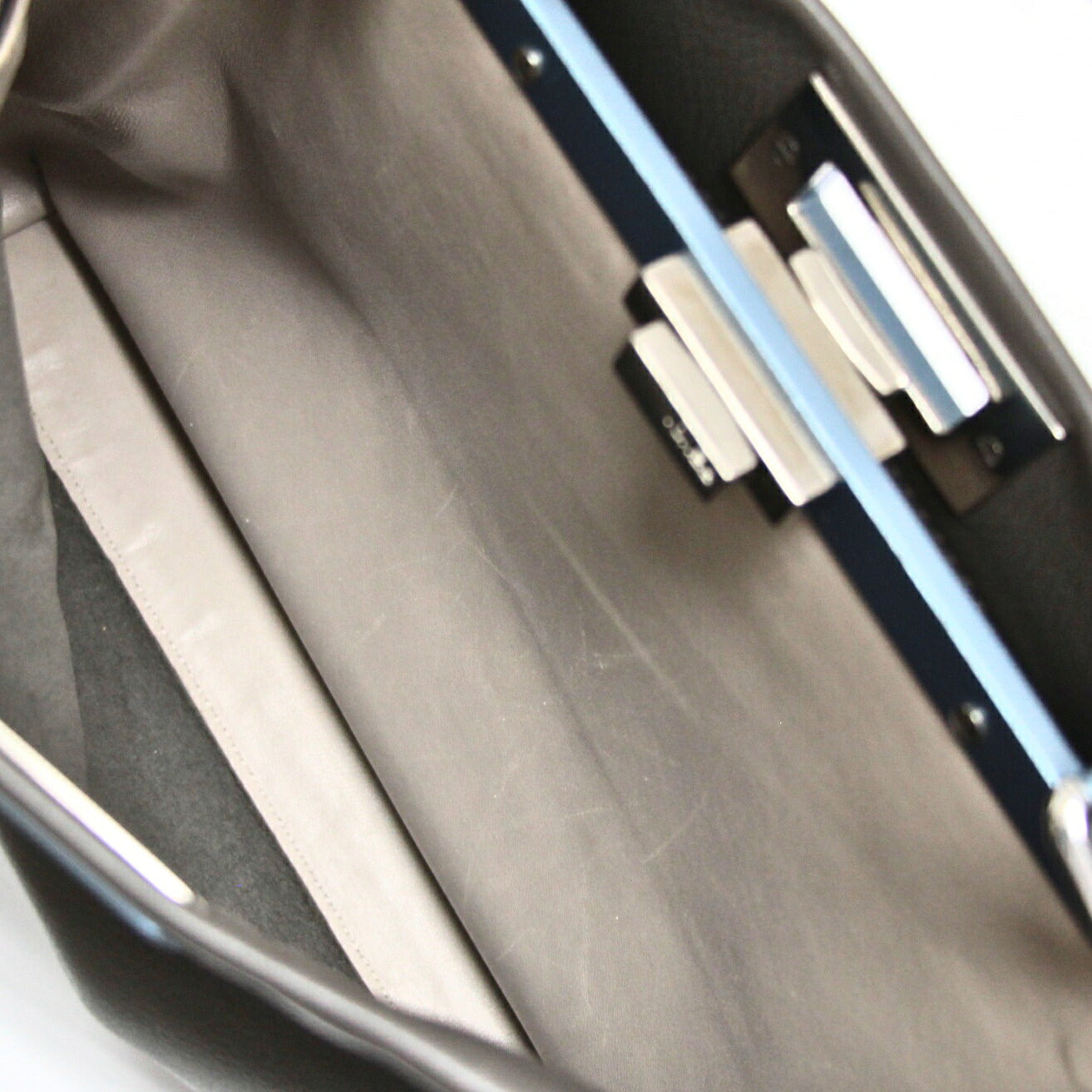 FENDI Peekaboo Medium Leather 2WAY Bag Size ONE SIZE