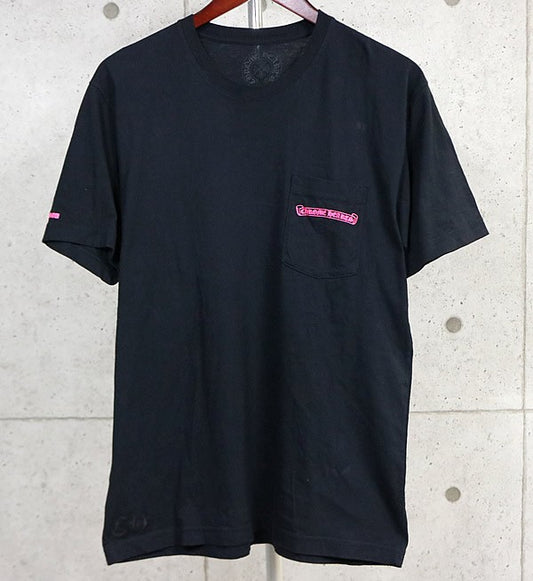 CHROME HEARTS Pink Logo Pocket T-Shirt Black/Pink Size L