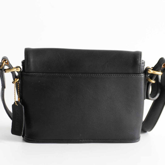 OLD COACH Black Leather Flap Shoulder Bag Size ONE SIZE