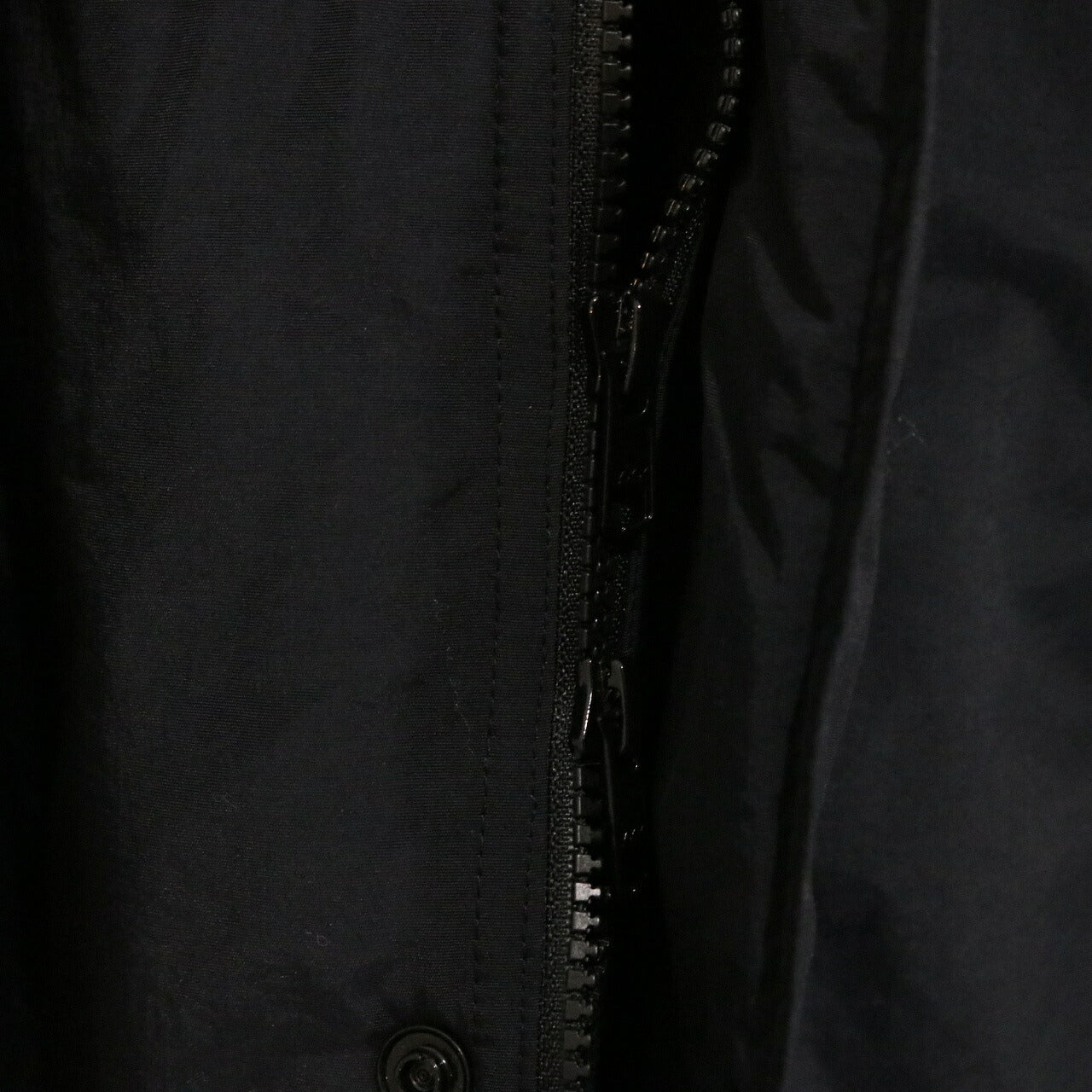 The Ennoy Professional Padded Nylon Bench Coat Black Size L