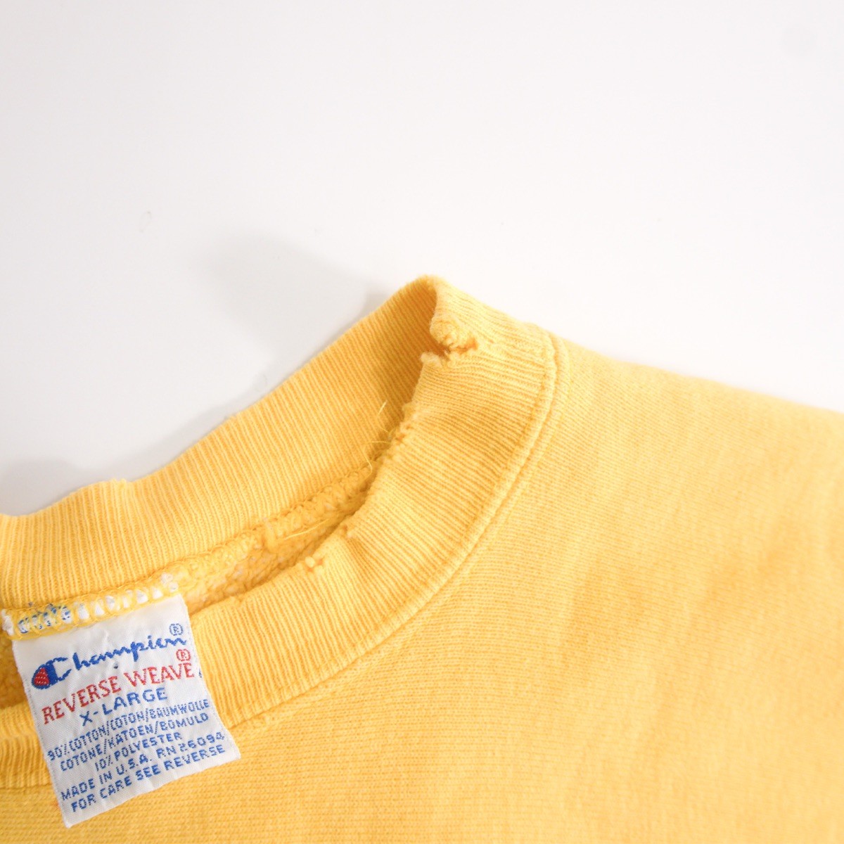 CHAMPION 90s Reverse Weave College Sweatshirt Yellow Size L