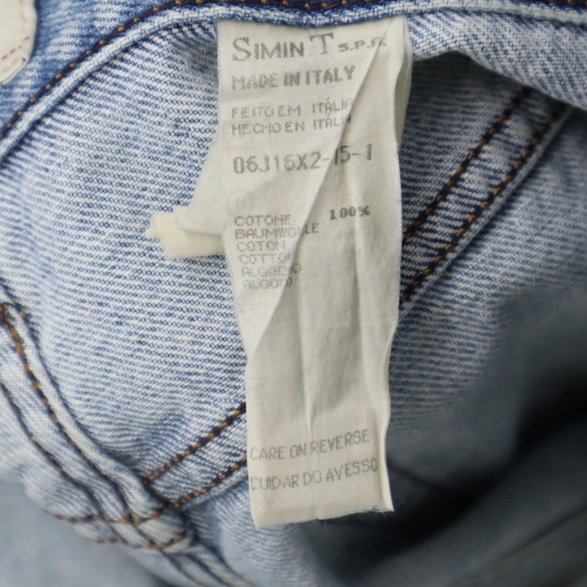 ARMANI JEANS 90s Italian Tapered Washed Denim Jeans Size W34