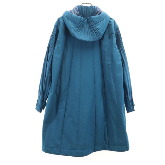 PLEATS PLEASE ISSEY MIYAKE. Japanese Padded Coat Blue