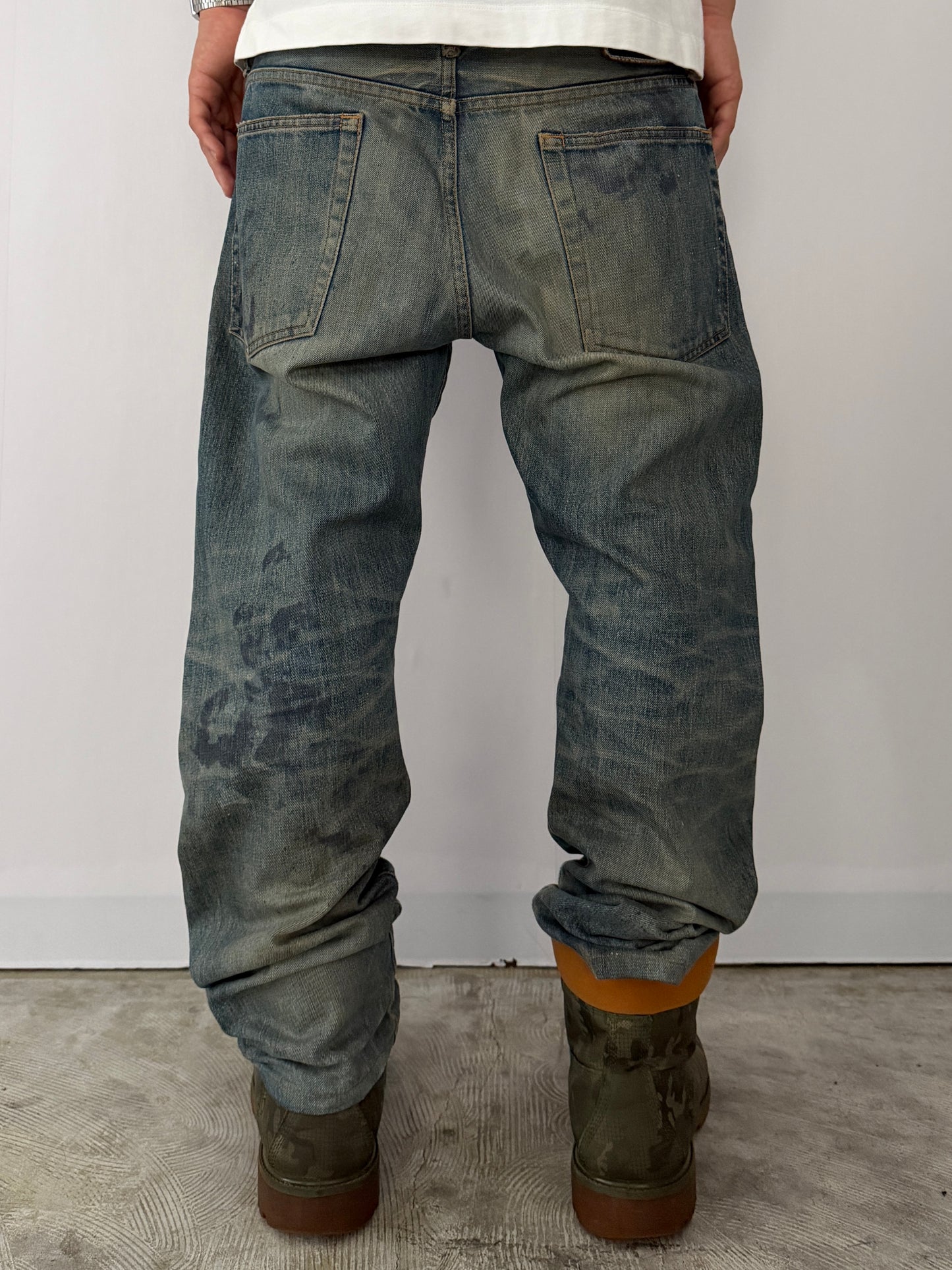 Swagger Damaged Jeans Size 32