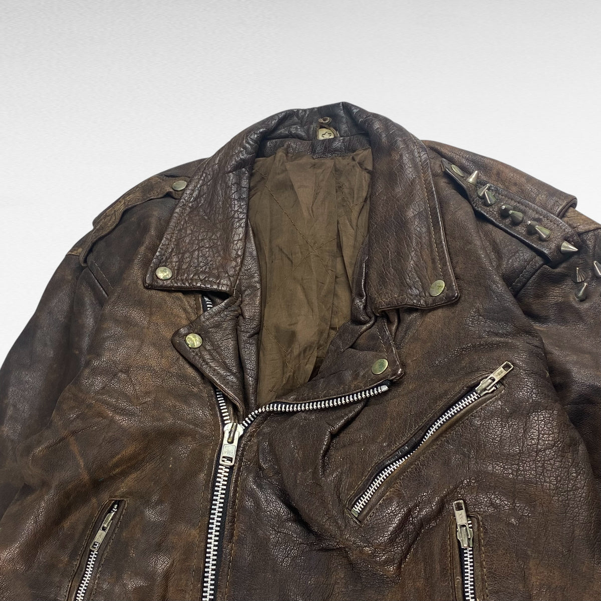USED Brown Genuine Leather Double Rider Studs Size M