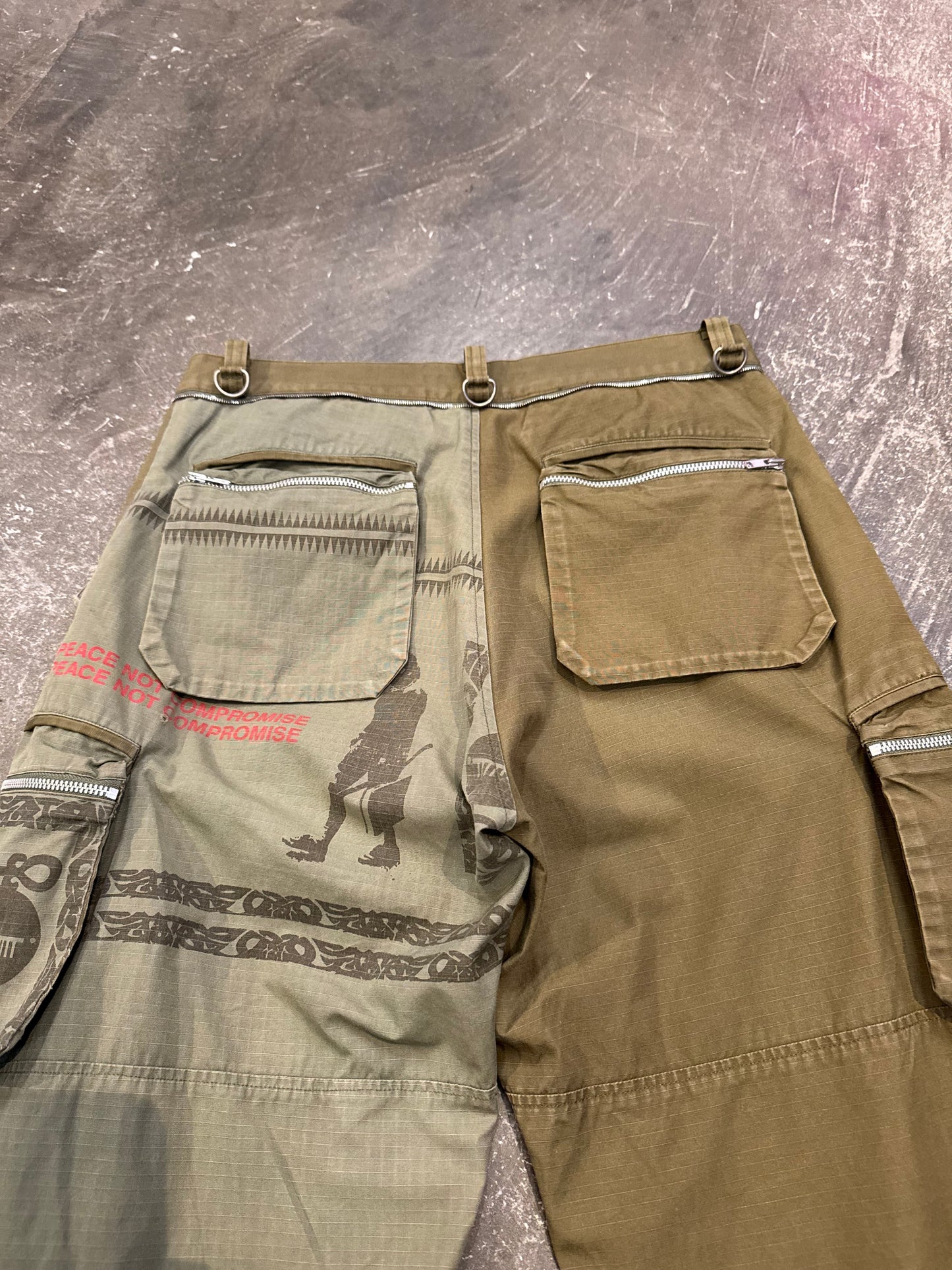 undercover 03SS Khaki Cotton Pants Size M