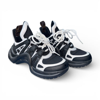 Louis Vuitton Sneakers Size 23.0