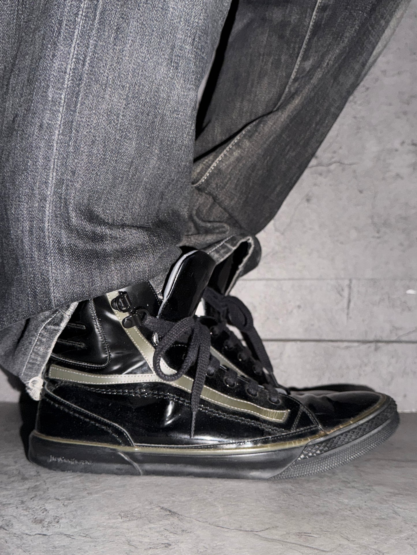Saint Laurent Paris black Enamel Sneakers Size EU 42