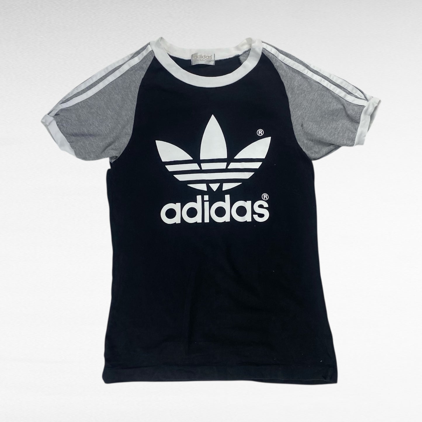 adidas originals T-Shirt Size XS