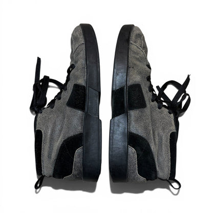 Vintage MECCA USA Gray Star Sneakers Size 12
