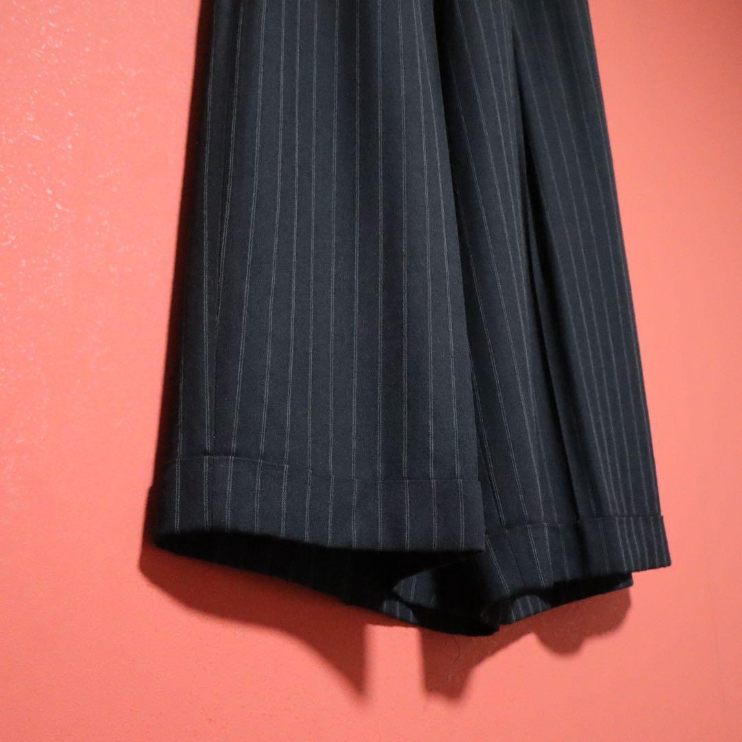 Y's 90s Pinstripe Two-Pleat Cropped Pants Black Size FREE