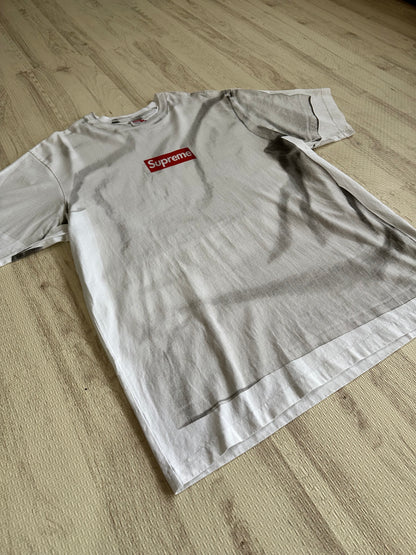 Vintage Supreme Tops - Supreme x MM6 Maison Margiela Box Logo Shot Sleeve T-shirt White Size L - Authentic Archive