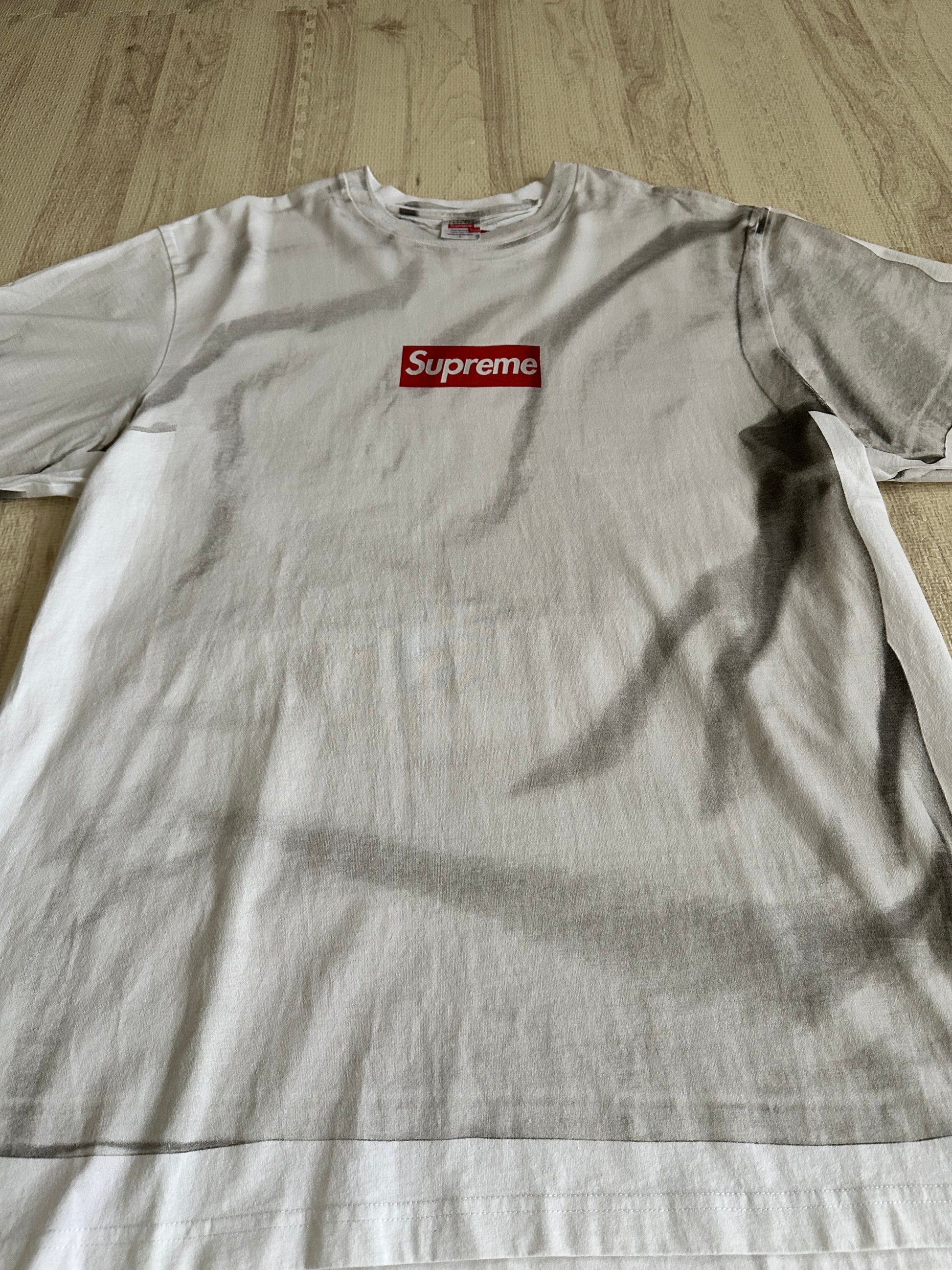 Supreme - Supreme x MM6 Maison Margiela Box Logo Shot Sleeve T-shirt White Size L