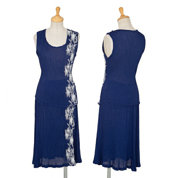 ISSEY MIYAKE me Pleated Floral Embroidered Skirt Navy Size M