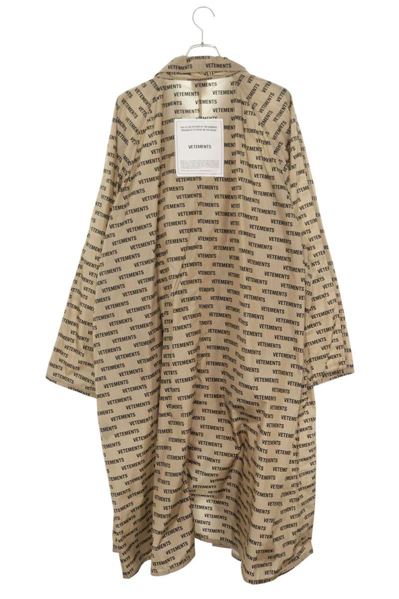 VETEMENTS 18AW All Over Logo Print Raincoat Beige Size 0