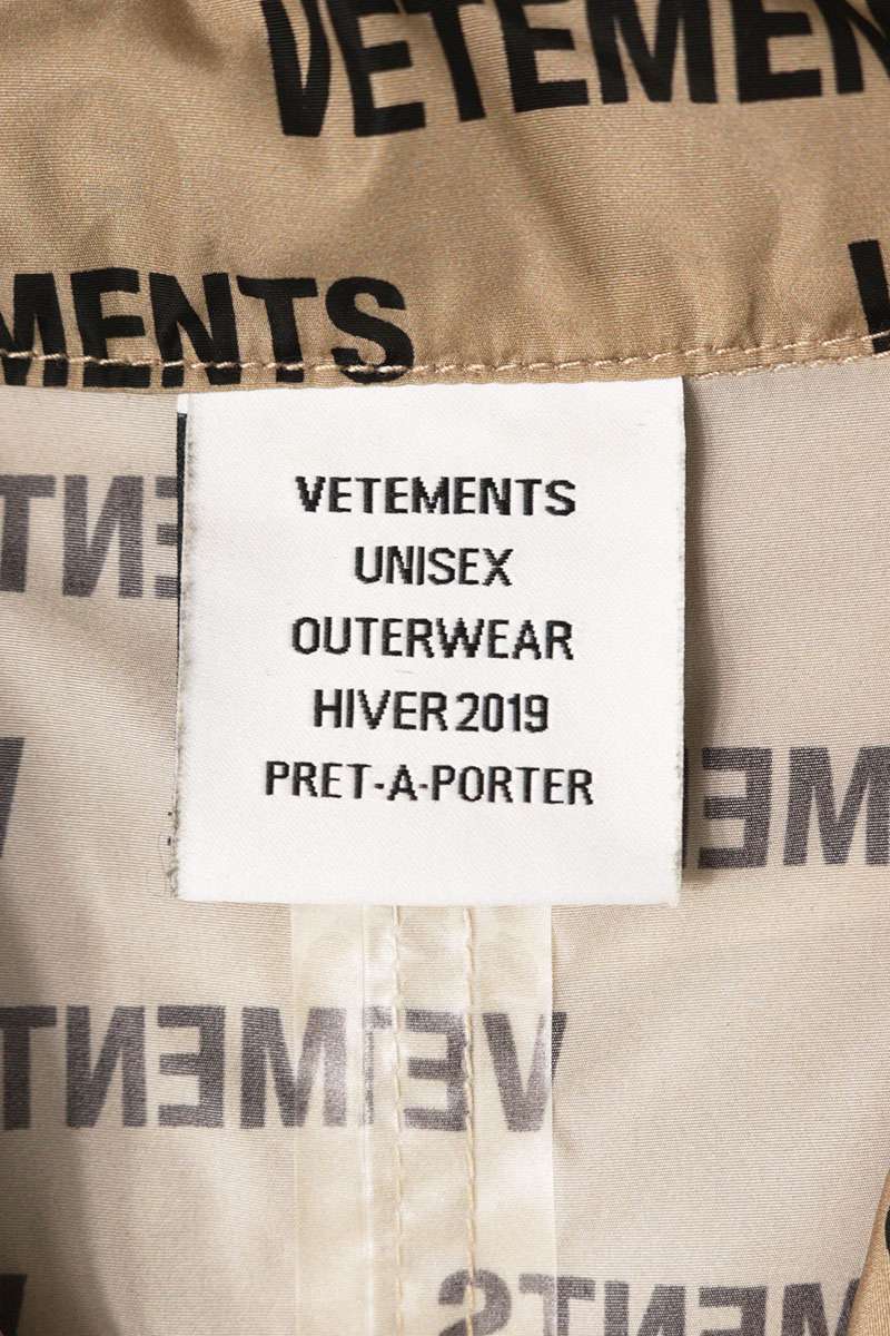 VETEMENTS 18AW All Over Logo Print Raincoat Beige Size 0