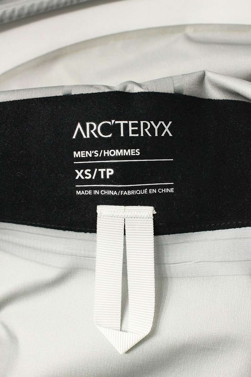 ARCTERYX ALPHA SV JACKET Hooded Nylon White Size XS
