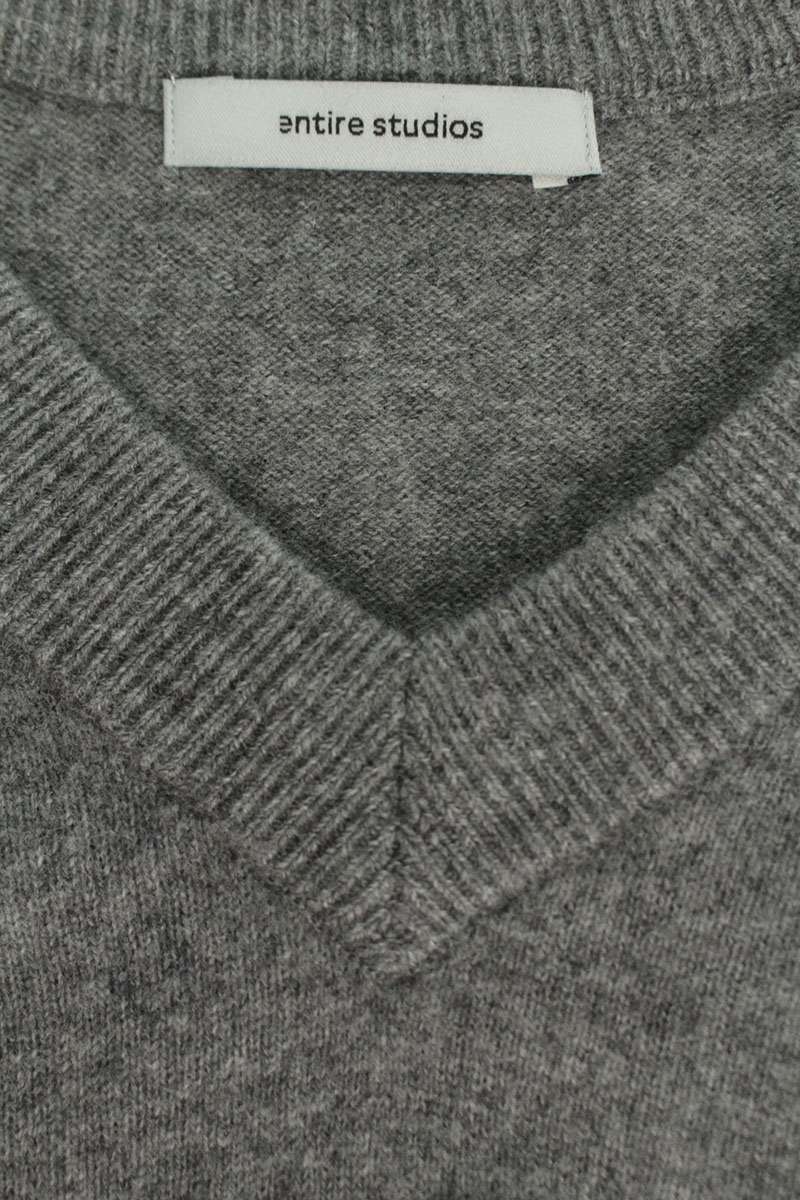entire studios Wool V-Neck Knit Gray Size M