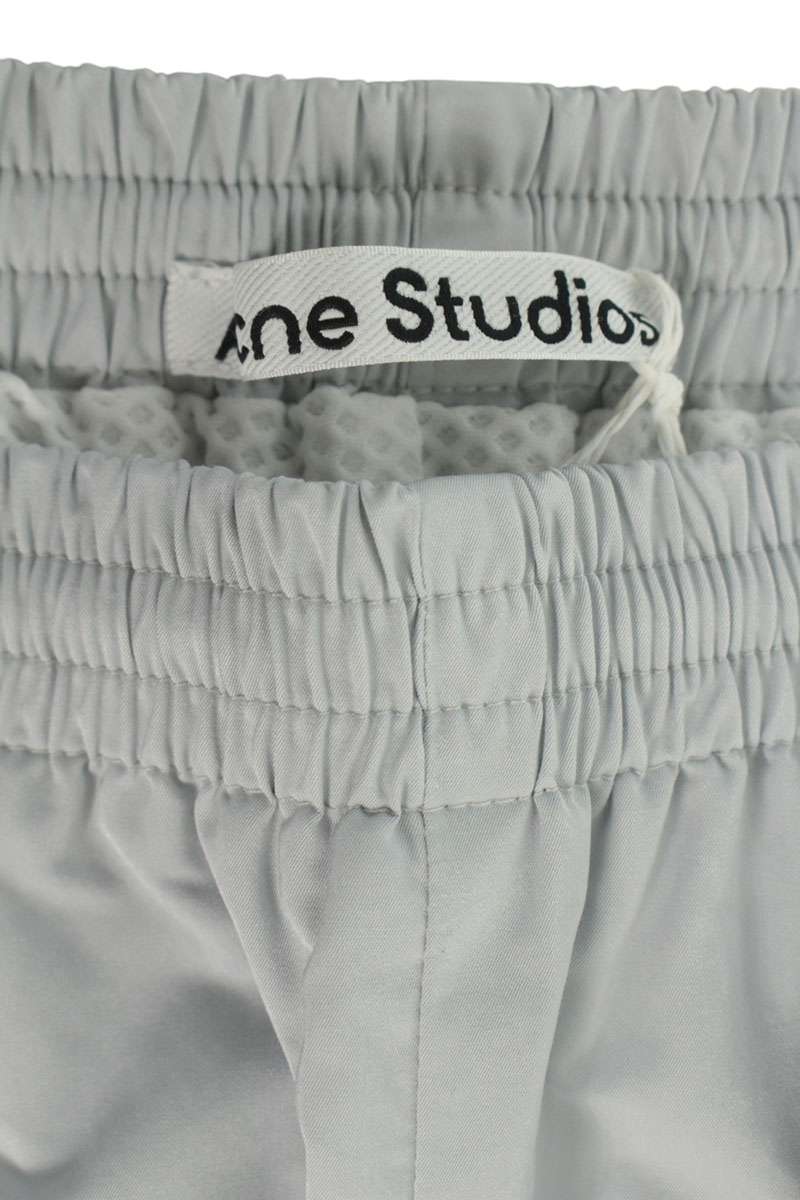 ACNE STUDIOS 26SS Gray Technical Shorts Size 34