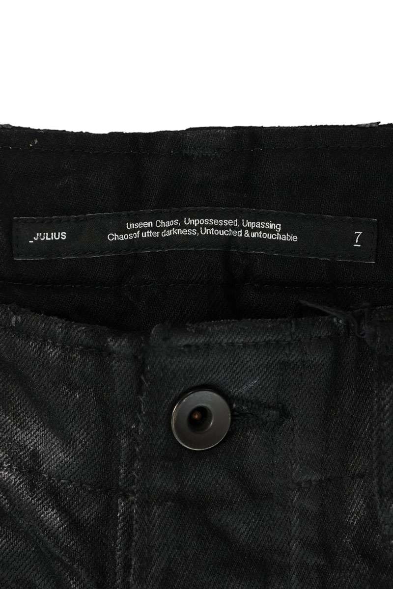 JULIUS Coated Gas Mask Cargo Denim Pants Black Size 30
