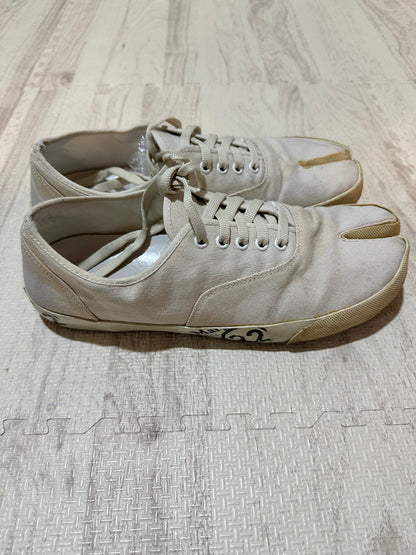 Vintage Maison Margiela Shoes - Maison Margiela Tabi Canvas Sneakers White Size 42 26.5cm - Authentic Archive