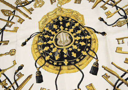 HERMES les cles key Carré 90 White Navy Scarf