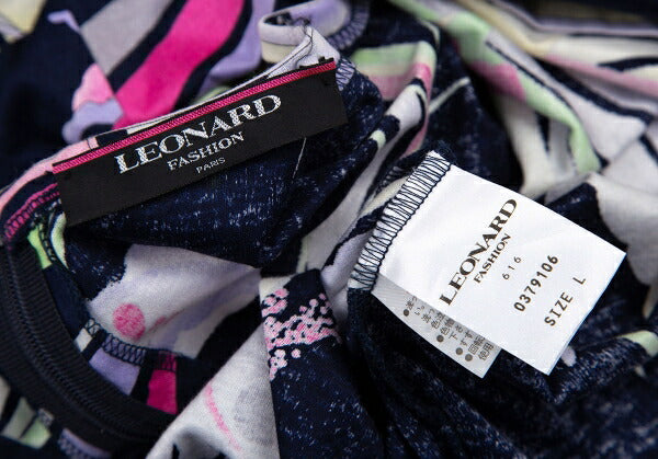 LEONARD Flower Print Back Zip T-Shirt Blue Size L
