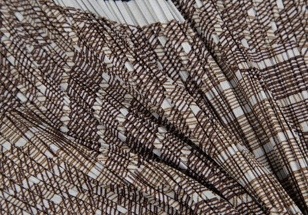 PLEATS PLEASE Trump Card Print Pleated T-Shirt White Size 3