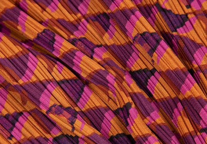 PLEATS PLEASE Geometric Print Pleated T-Shirt Orange Size 3