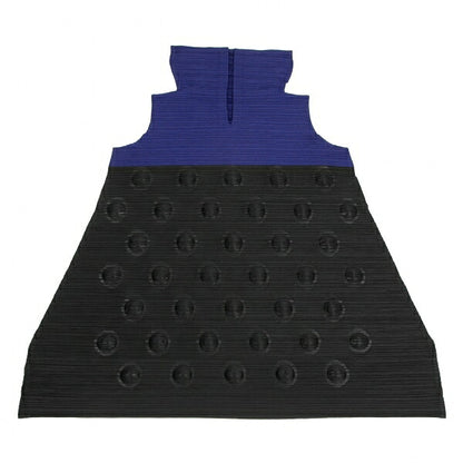 PLEATS PLEASE Circle Embossed Pleats Black Multi Dress Size 3