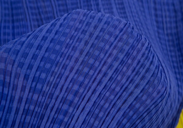 ISSEY MIYAKE Pattern Panel Pleated Button-Up Yellow Size M