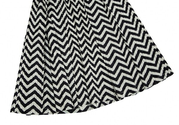 PLEATS PLEASE Zigzag Border Pleated Skirt Ivory Black Size 3