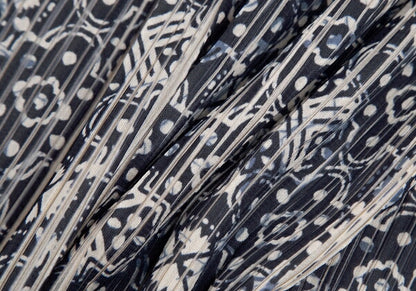 PLEATS PLEASE Geometric Print Tank Top Beige Navy Size 3