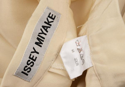 ISSEY MIYAKE Silk Tuck Design Pants Cream Size M