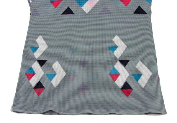 ISSEY MIYAKE me Triangle Print Box Pleat T-Shirt Gray Size F
