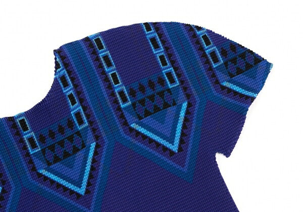 ISSEY MIYAKE me Printed Pleated T-Shirt Purple Size F