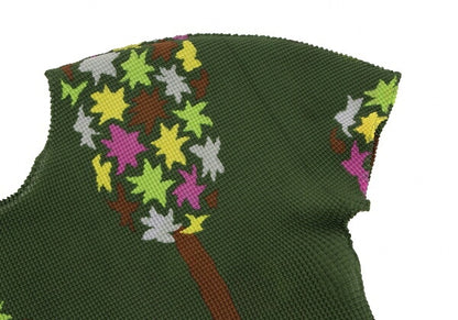 ISSEY MIYAKE me Tree Print Pleated T-Shirt Green Size F