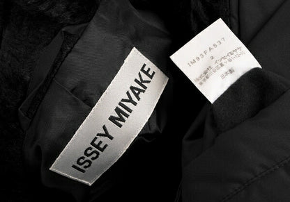 ISSEY MIYAKE Poly Back Belt Fur Padded Coat Black Size 2
