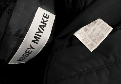ISSEY MIYAKE Poly Back Belt Fur Padded Coat Black Size 2