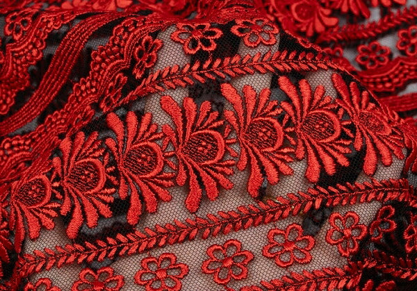 COMME des GARCONS Floral Embroidery Sheer Skirt Red Size M