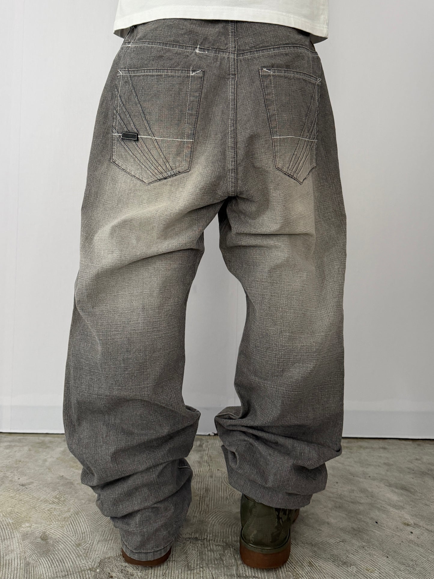 Akademiks Gray Buggy Denim Jeans Size 34