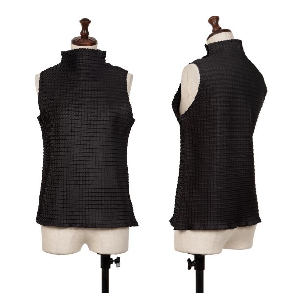 ISSEY MIYAKE Slanted Box Pleat Sleeveless Top Black Size 3