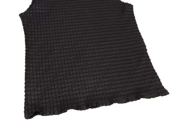 ISSEY MIYAKE Slanted Box Pleat Sleeveless Top Black Size 3