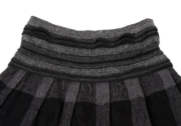 ISSEY MIYAKE HaaT Openwork Wool Check Skirt Black Size 2
