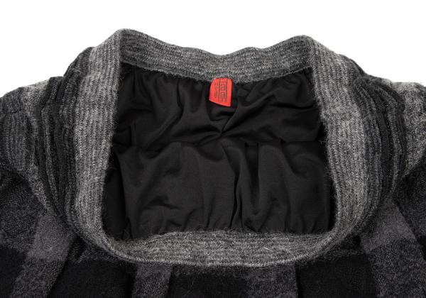 ISSEY MIYAKE HaaT Openwork Wool Check Skirt Black Size 2