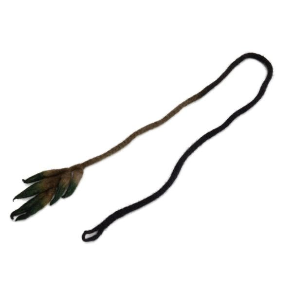 JURGEN LEHL Wool Yarn Necklace Black Green
