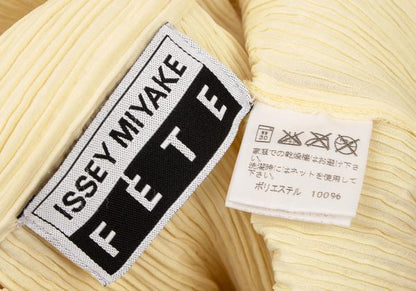 ISSEY MIYAKE FETE Pleated 3-Button Jacket Yellow Size 3
